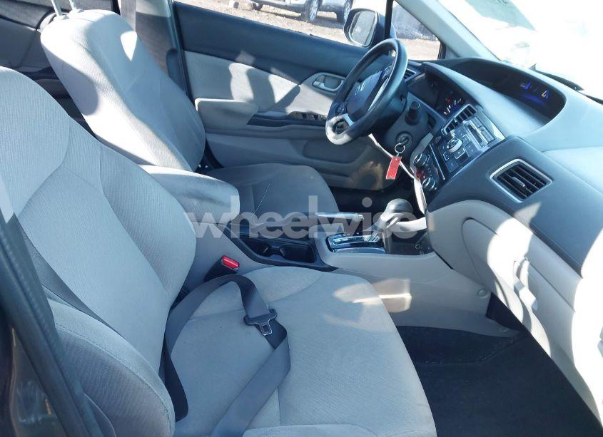 Photo 5 of 2013 Honda Civic LX (VIN 19XFB2F5XDE055362)