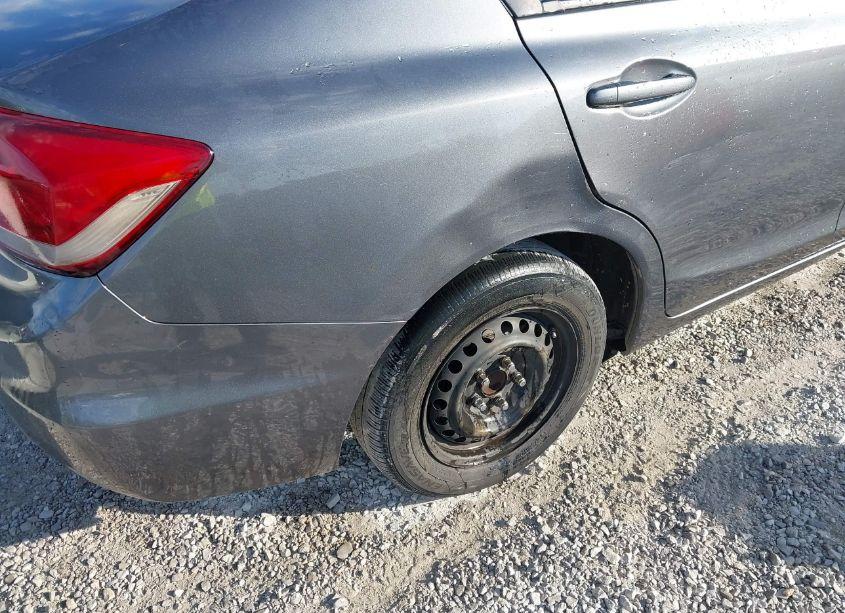 Photo 6 of 2013 Honda Civic LX (VIN 19XFB2F5XDE094629)