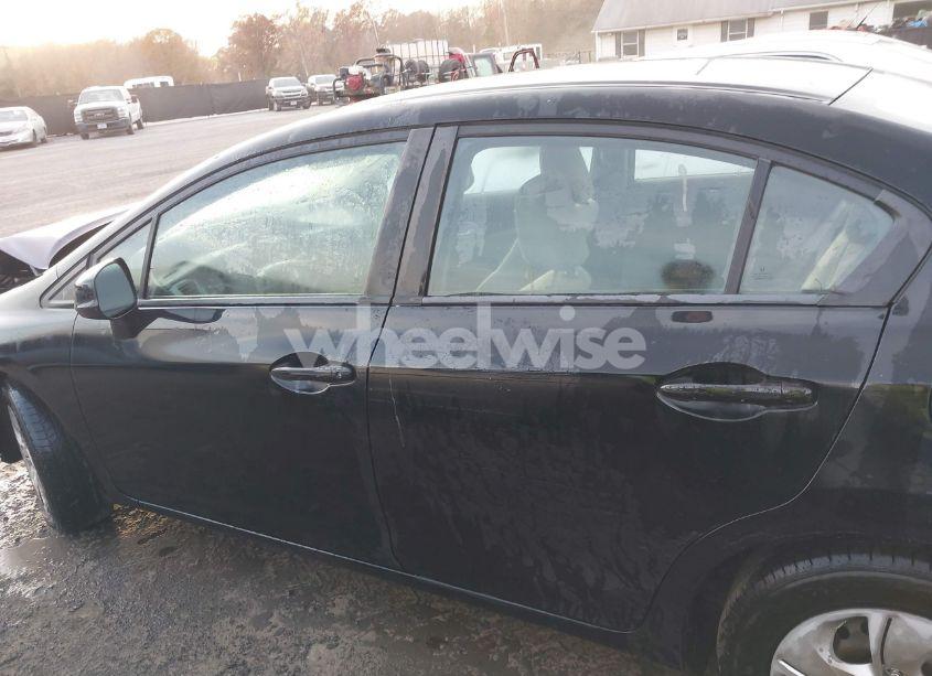 Photo 14 of 2013 Honda Civic LX (VIN 19XFB2F5XDE209357)