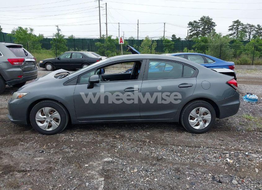 Photo 14 of 2013 Honda Civic LX (VIN 19XFB2F5XDE211092)