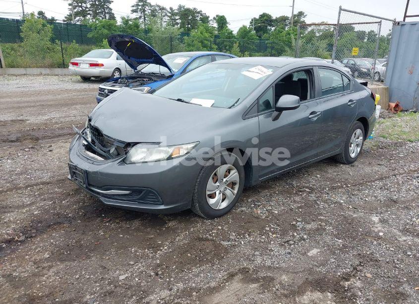 Photo 2 of 2013 Honda Civic LX (VIN 19XFB2F5XDE211092)