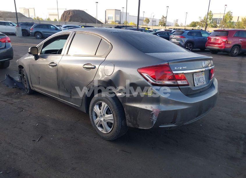 Photo 3 of 2013 Honda Civic LX (VIN 19XFB2F5XDE211903)