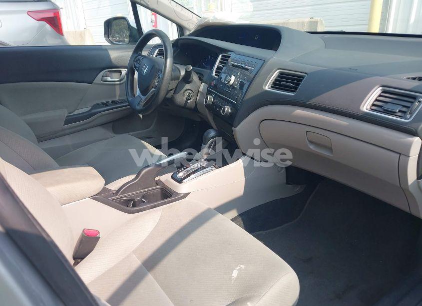 Photo 5 of 2013 Honda Civic LX (VIN 19XFB2F5XDE243749)