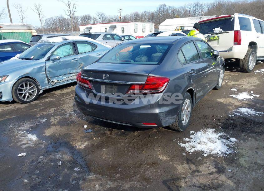 Photo 4 of 2013 Honda Civic LX (VIN 19XFB2F5XDE281594)