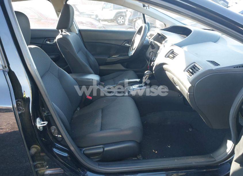 Photo 5 of 2014 Honda Civic LX (VIN 19XFB2F5XEE201826)