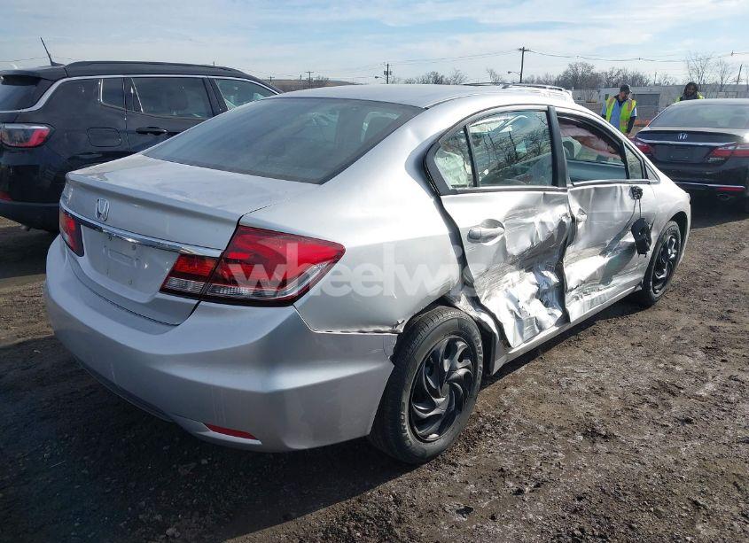 Photo 4 of 2014 Honda Civic LX (VIN 19XFB2F5XEE210316)