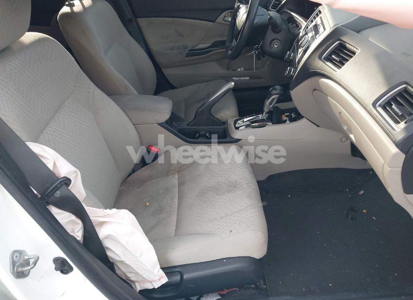 Photo 5 of 2014 Honda Civic LX (VIN 19XFB2F5XEE228721)