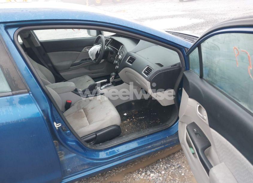 Photo 5 of 2014 Honda Civic LX (VIN 19XFB2F5XEE268331)