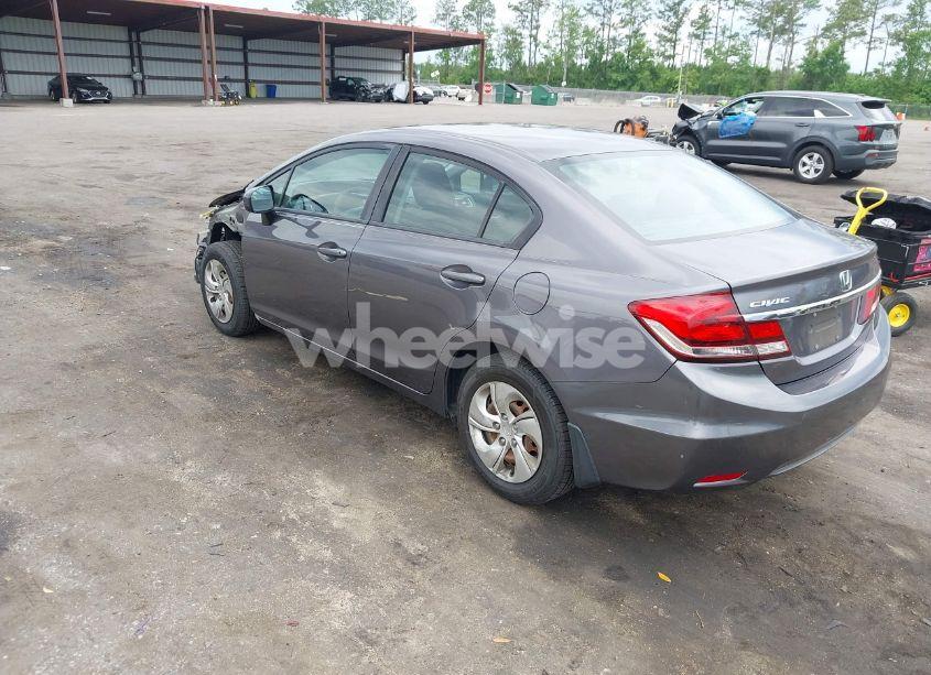 Photo 3 of 2015 Honda Civic LX (VIN 19XFB2F5XFE042484)