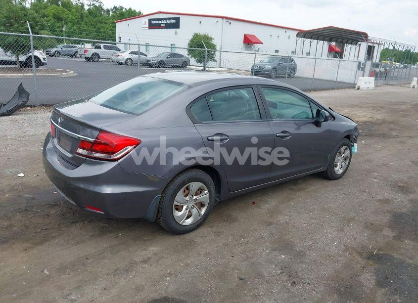 Photo 4 of 2015 Honda Civic LX (VIN 19XFB2F5XFE042484)
