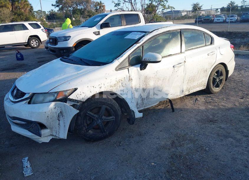 Photo 2 of 2015 Honda Civic LX (VIN 19XFB2F5XFE091376)