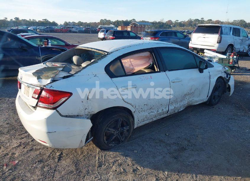 Photo 4 of 2015 Honda Civic LX (VIN 19XFB2F5XFE091376)