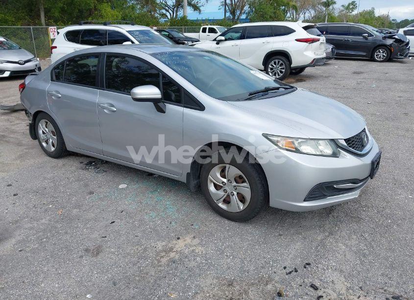 2015 Honda Civic LX (VIN 19XFB2F5XFE102005) main photo