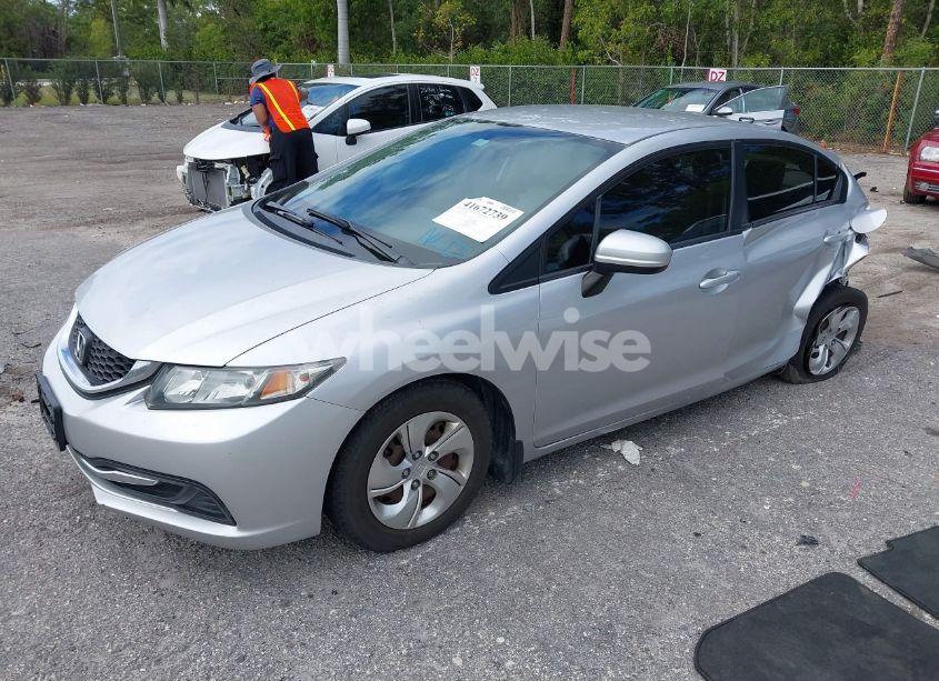 Photo 2 of 2015 Honda Civic LX (VIN 19XFB2F5XFE102005)