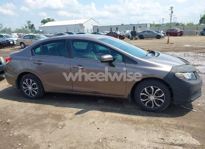 Photo 13 of 2015 Honda Civic LX (VIN 19XFB2F5XFE106720)