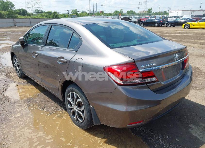 Photo 3 of 2015 Honda Civic LX (VIN 19XFB2F5XFE106720)
