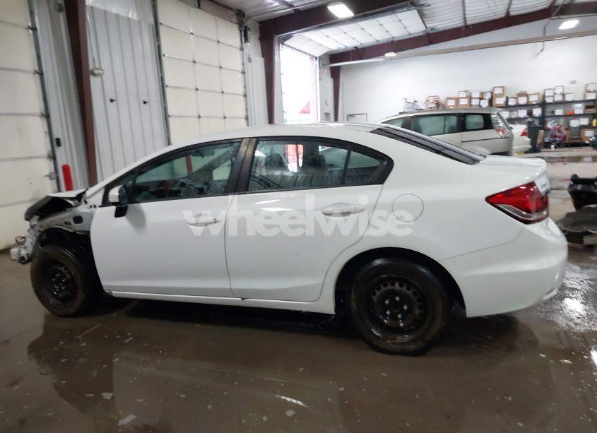 Photo 15 of 2015 Honda Civic LX (VIN 19XFB2F5XFE107365)