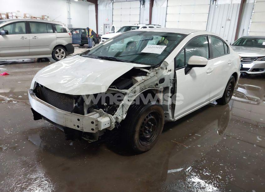 Photo 2 of 2015 Honda Civic LX (VIN 19XFB2F5XFE107365)