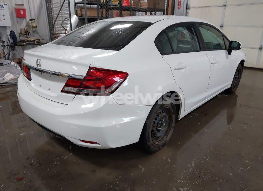 Photo 4 of 2015 Honda Civic LX (VIN 19XFB2F5XFE107365)