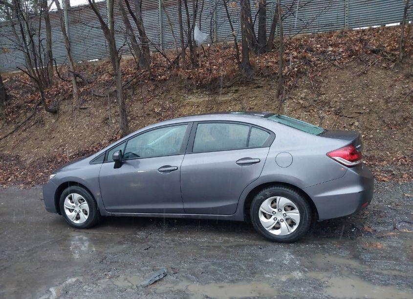 Photo 14 of 2015 Honda Civic LX (VIN 19XFB2F5XFE115062)