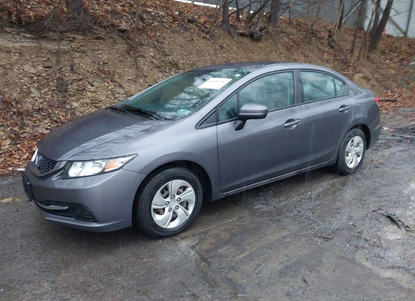 Photo 2 of 2015 Honda Civic LX (VIN 19XFB2F5XFE115062)