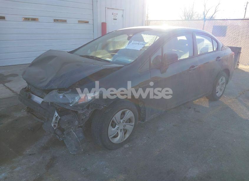 Photo 2 of 2015 Honda Civic LX (VIN 19XFB2F5XFE118902)