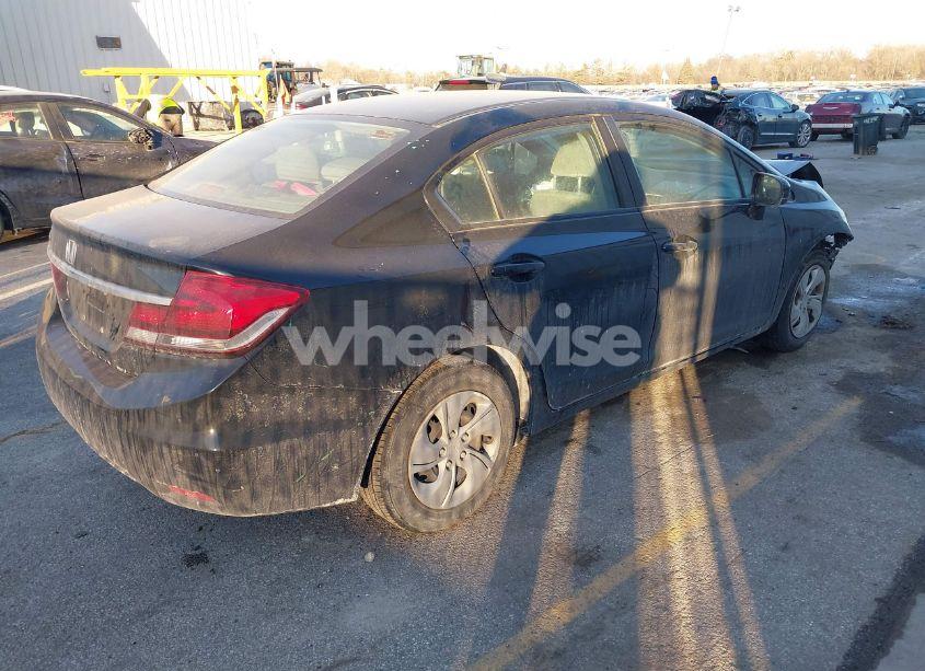 Photo 4 of 2015 Honda Civic LX (VIN 19XFB2F5XFE118902)