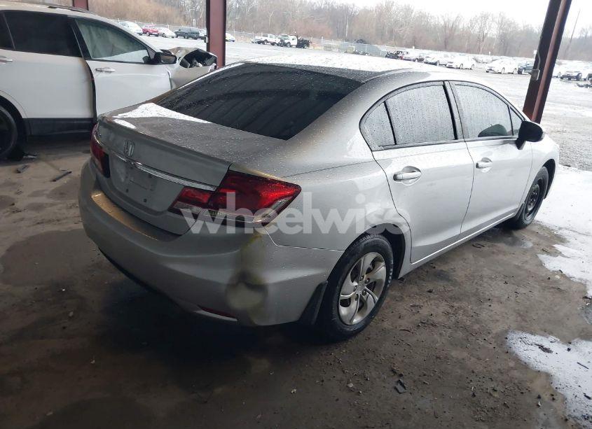 Photo 4 of 2015 Honda Civic LX (VIN 19XFB2F5XFE267908)