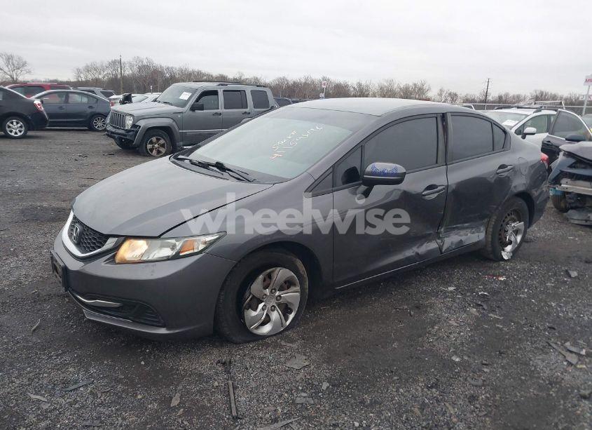 Photo 2 of 2015 Honda Civic LX (VIN 19XFB2F5XFE298110)