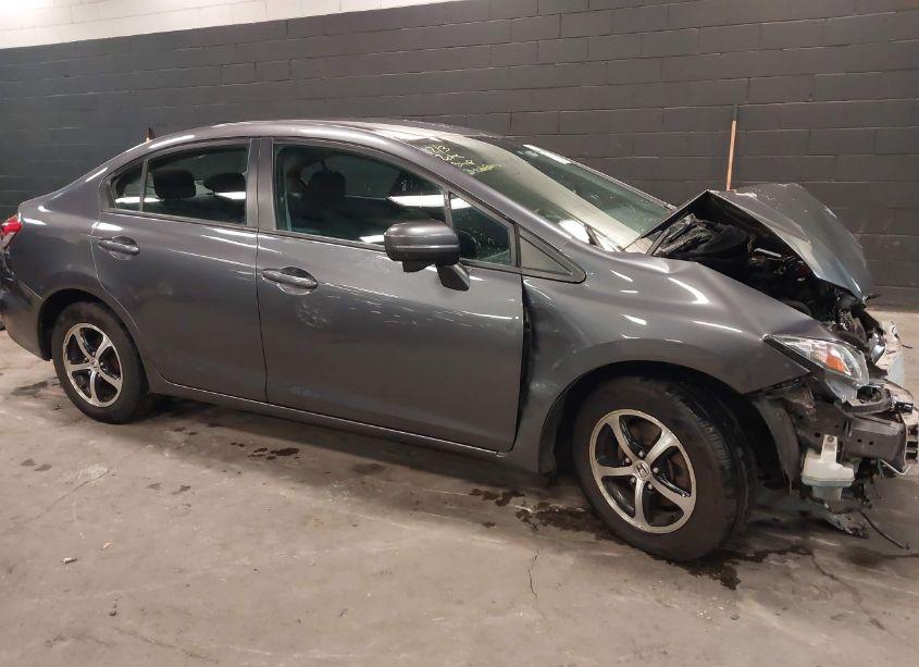 2015 Honda Civic SE (VIN 19XFB2F71FE013537) main photo