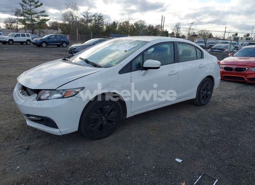 Photo 2 of 2015 Honda Civic SE (VIN 19XFB2F71FE262680)