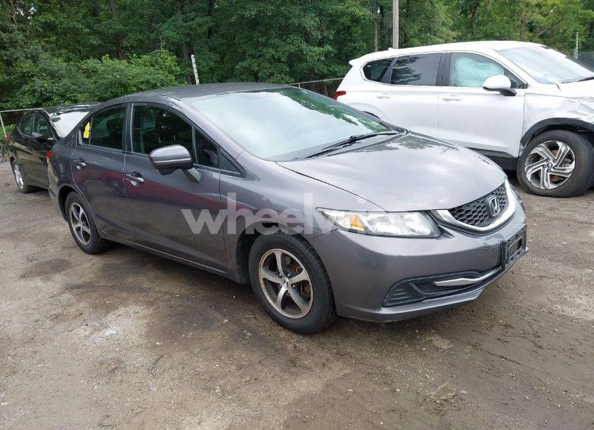 2015 Honda Civic SE (VIN 19XFB2F73FE108729) main photo