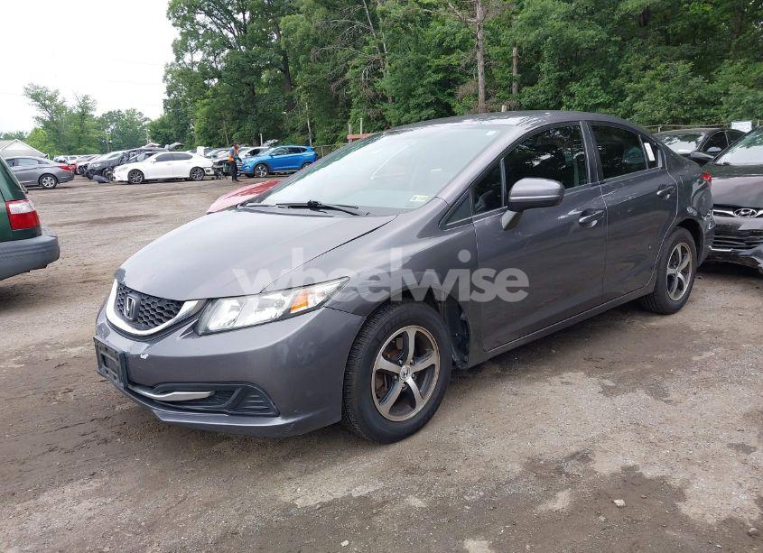 Photo 2 of 2015 Honda Civic SE (VIN 19XFB2F73FE108729)