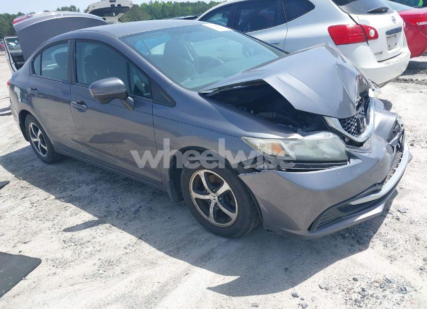 2015 Honda Civic SE (VIN 19XFB2F74FE027402) main photo