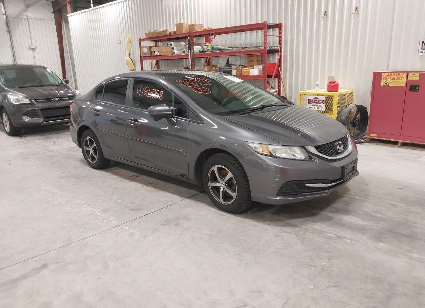 2015 Honda Civic SE (VIN 19XFB2F75FE052972) main photo