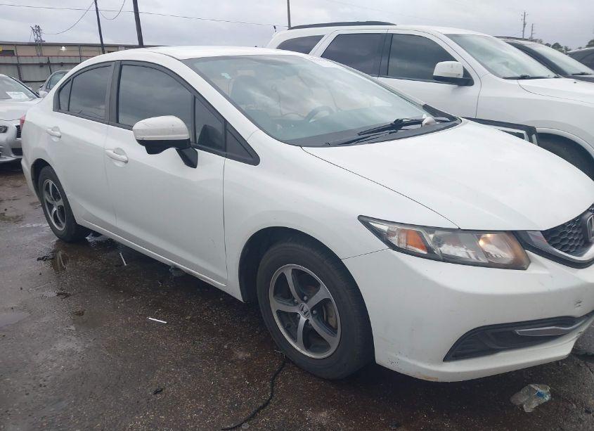 2015 Honda Civic SE (VIN 19XFB2F79FE057673) main photo
