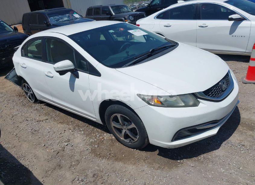 2015 Honda Civic SE (VIN 19XFB2F7XFE087832) main photo