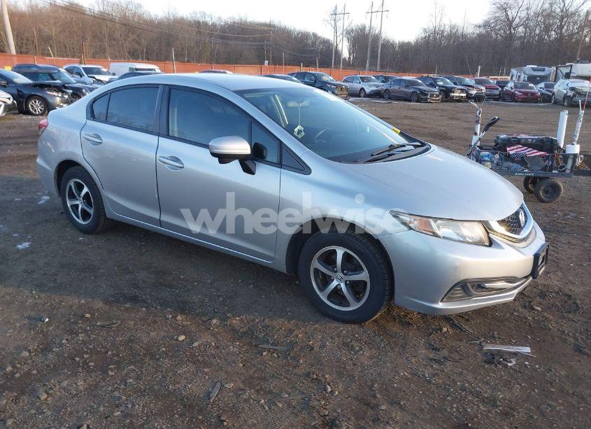 2015 Honda Civic SE (VIN 19XFB2F7XFE286265) main photo