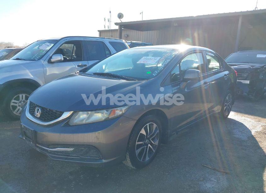 Photo 2 of 2013 Honda Civic EX (VIN 19XFB2F80DE060581)