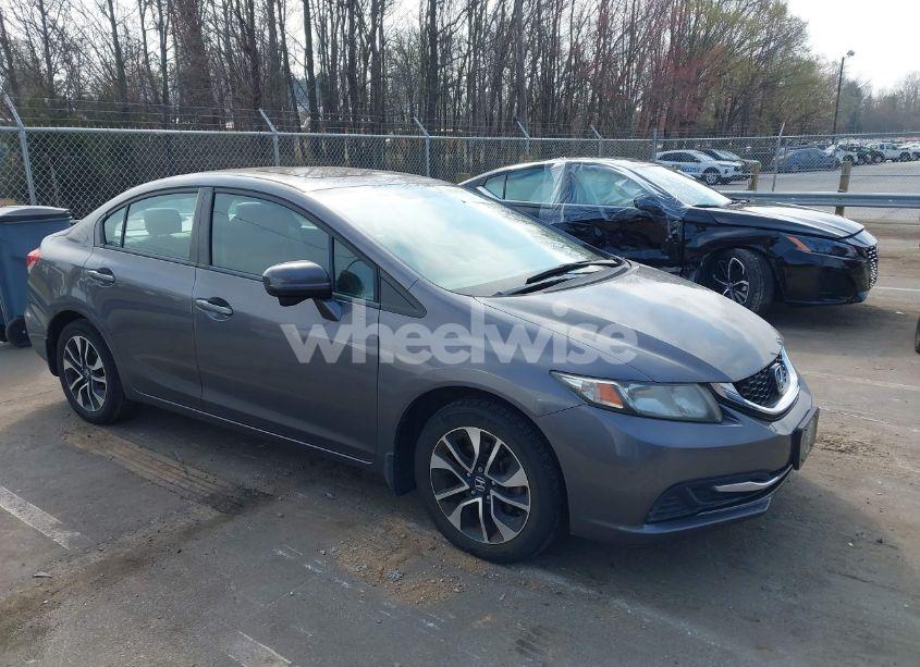 2015 Honda Civic EX (VIN 19XFB2F80FE014607) main photo