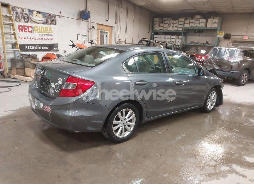 Photo 4 of 2012 Honda Civic EX (VIN 19XFB2F81CE319657)