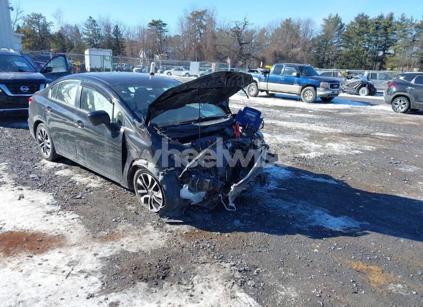 2015 Honda Civic EX (VIN 19XFB2F81FE272621) main photo