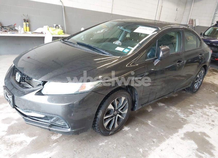 Photo 2 of 2013 Honda Civic EX (VIN 19XFB2F82DE246316)