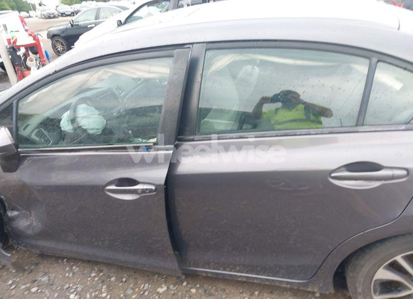 Photo 13 of 2015 Honda Civic EX (VIN 19XFB2F82FE098946)