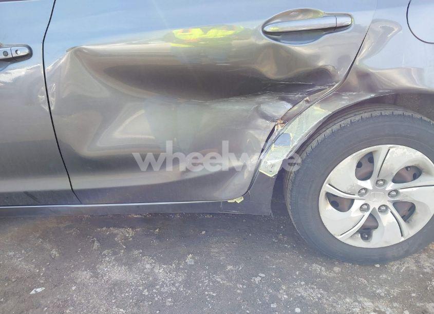 Photo 6 of 2015 Honda Civic EX (VIN 19XFB2F82FE233780)