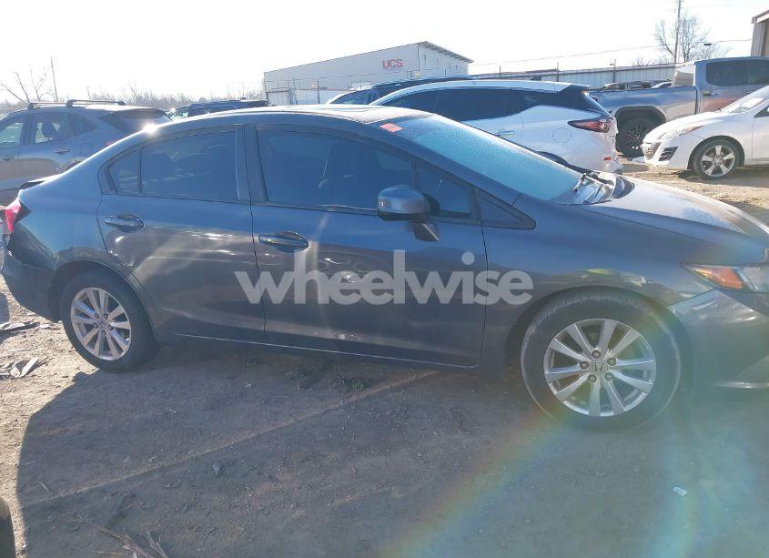 Photo 13 of 2012 Honda Civic EX (VIN 19XFB2F84CE019871)