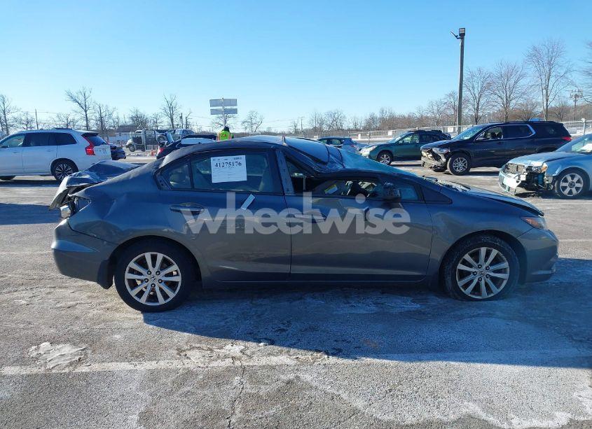 Photo 13 of 2012 Honda Civic EX (VIN 19XFB2F84CE363801)