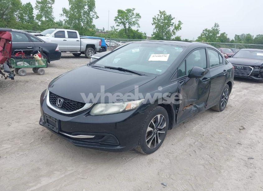 Photo 2 of 2013 Honda Civic EX (VIN 19XFB2F84DE028331)