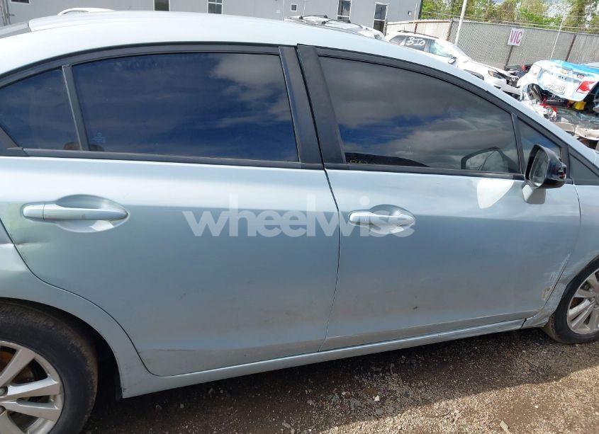 Photo 13 of 2012 Honda Civic EX (VIN 19XFB2F85CE010841)