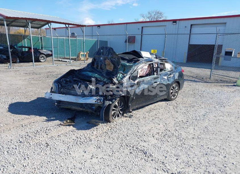 Photo 2 of 2013 Honda Civic EX (VIN 19XFB2F85DE026944)